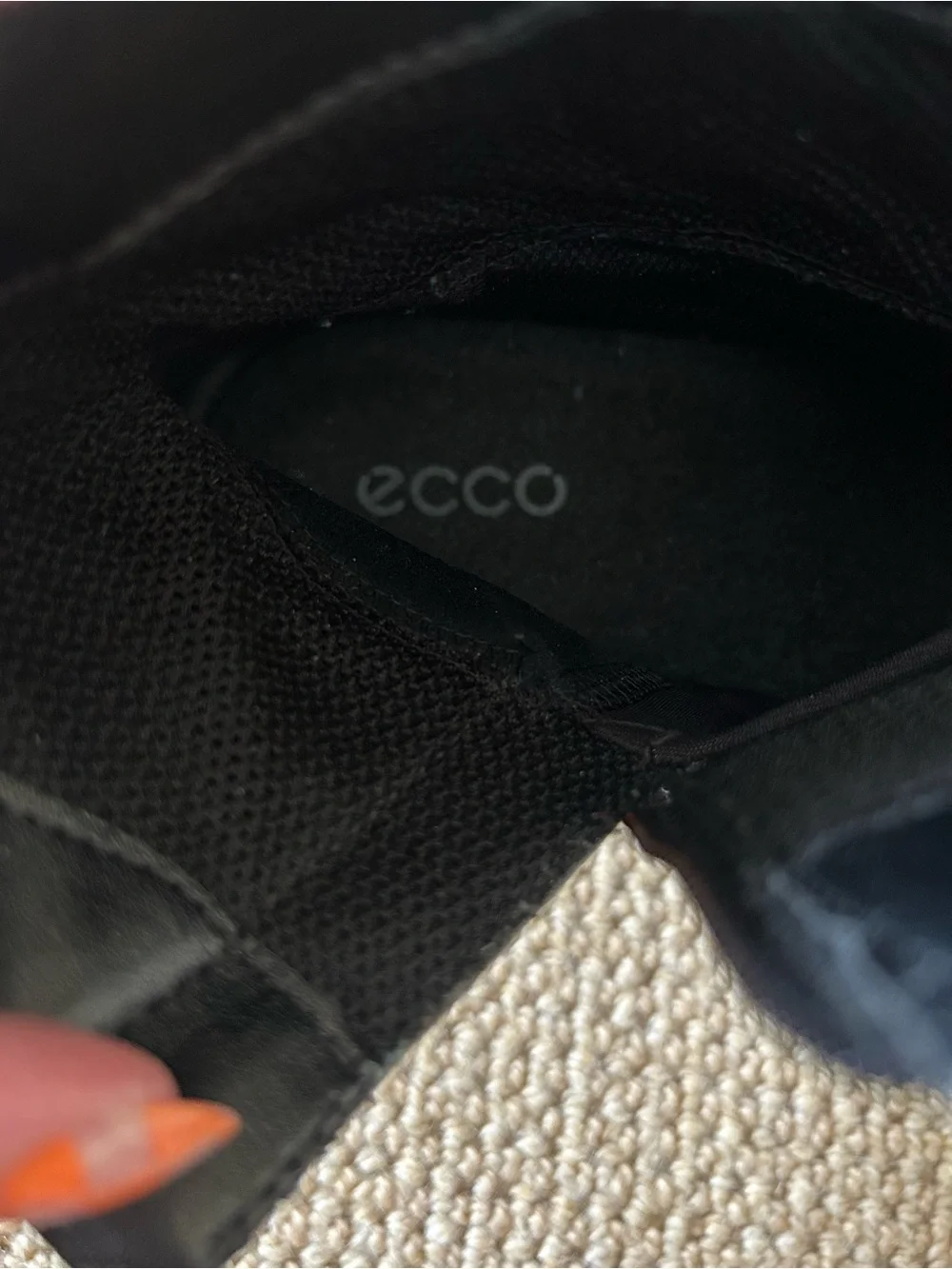 Ecco Women’s Black Leather Waterproof Buckle Ankle Boots Size 41 Like New